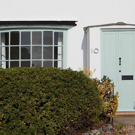 A Cool Coastal Retreat On Kingsdown Beach - The White House Villa Deal Exterior photo