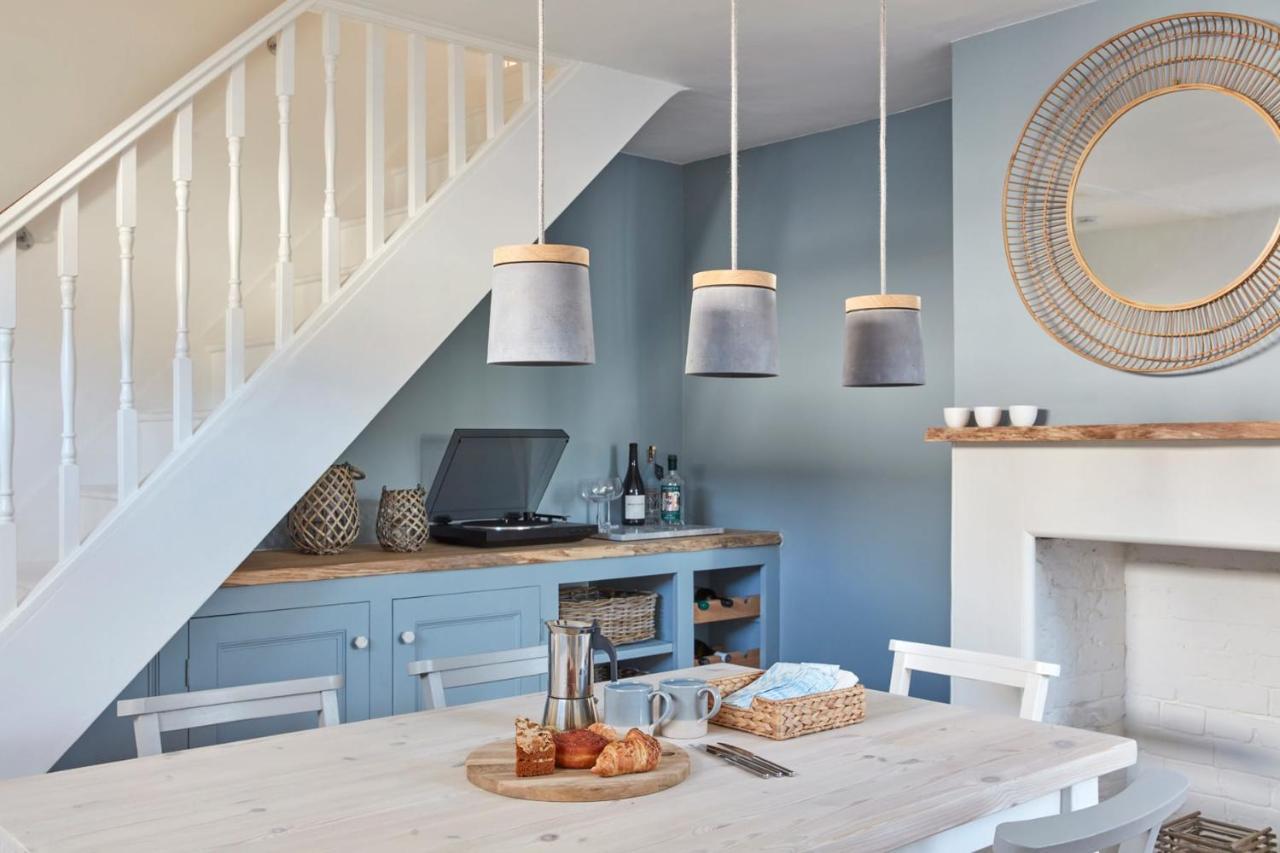 A Cool Coastal Retreat On Kingsdown Beach - The White House Villa Deal Exterior photo